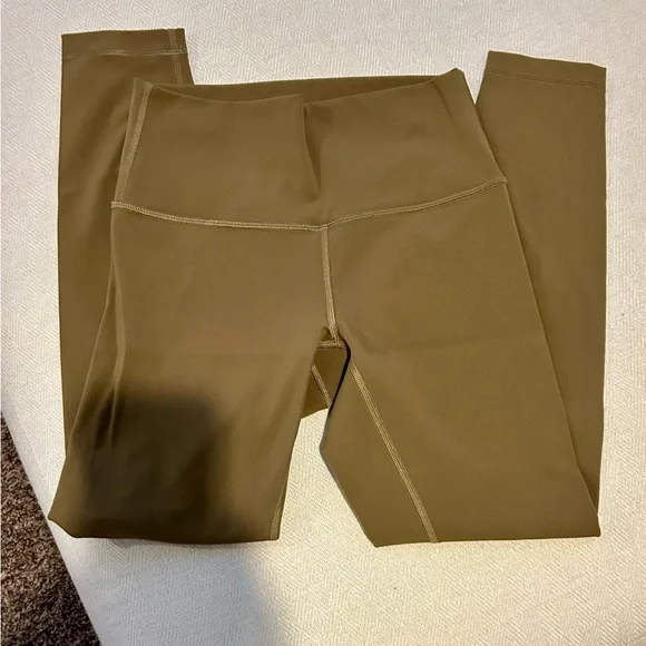 Lululemon Wunder under luxtreme size 6 - Picture 5 of 6